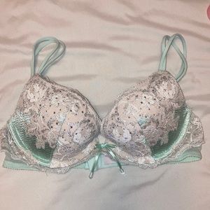 Women’s Victoria’s Secret Limited Edition Very Sexy Push up rhinestone bra